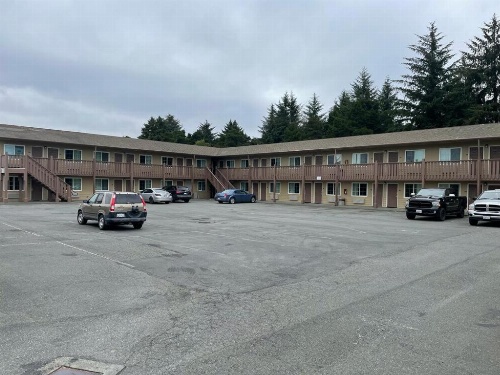 Super 8 by Wyndham Crescent City image 15